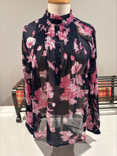 Load image into Gallery viewer, Artlove Kanel Blouse
